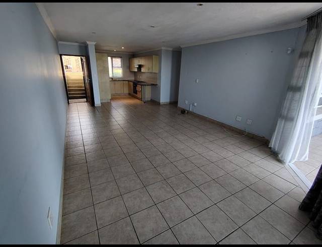 3 BEDROOM APARTMENT FOR SALE IN WESTBROOK